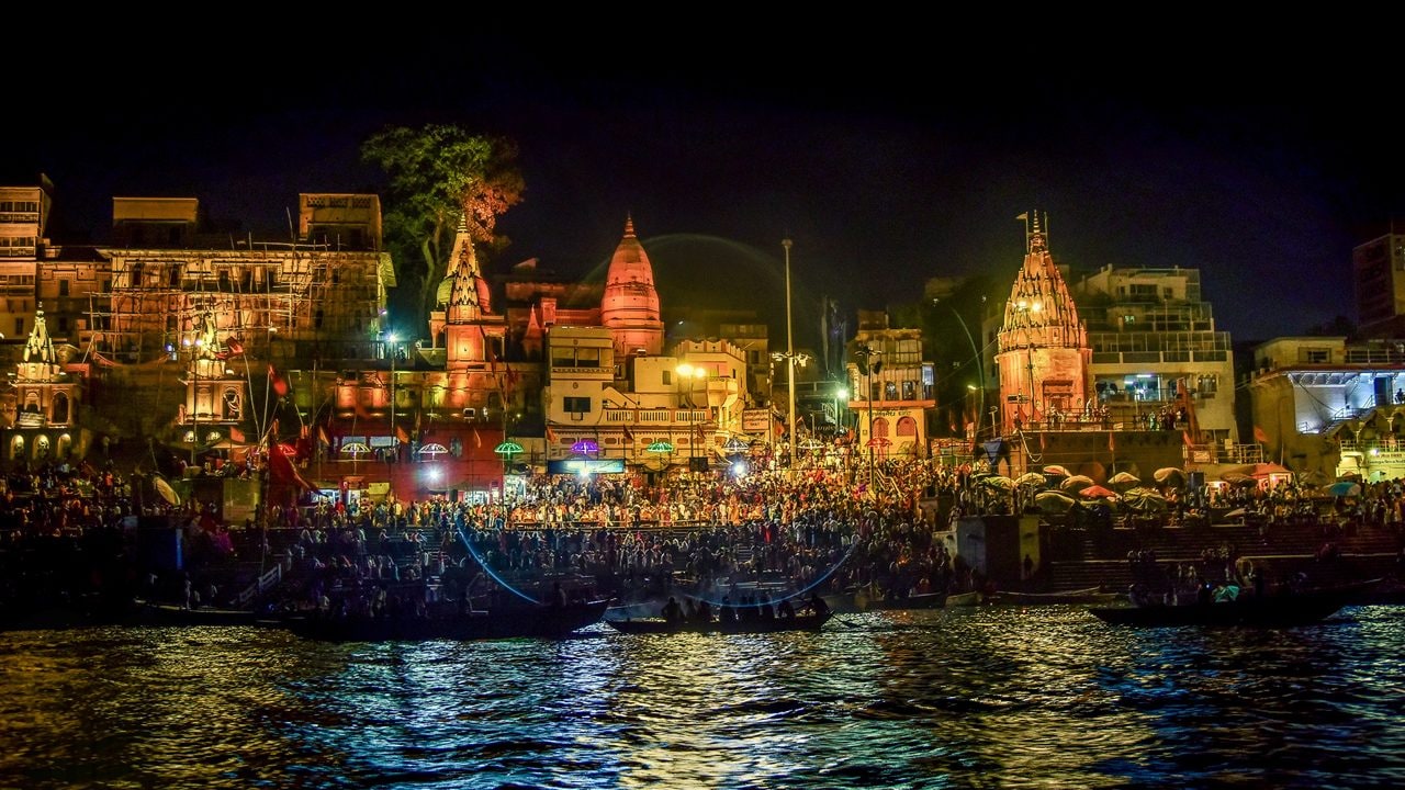Spiritual Varanasi Essentials